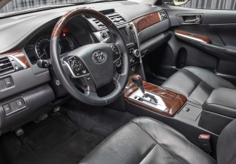 Подержанный автомобиль Toyota Camry Sedan 2013 года (15 фото)