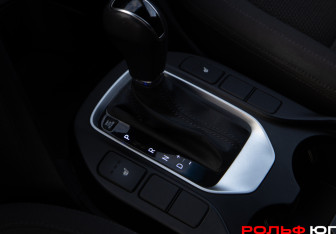 Подержанный автомобиль Hyundai Santa Fe 2015 года (16 фото)