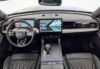 Подержанный автомобиль GAC GS8 2023 года (14 фото)