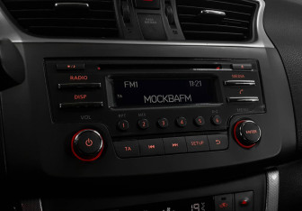 Подержанный автомобиль Nissan Sentra Sedan 2015 года (11 фото)