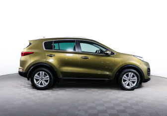 Подержанный автомобиль Kia Sportage 2016 года (4 фото)