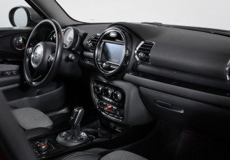Подержанный автомобиль MINI Clubman Wagon 2019 года (9 фото)