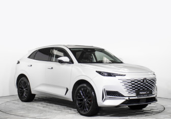 Подержанный автомобиль Changan UNI-K 2023 года (3 фото)