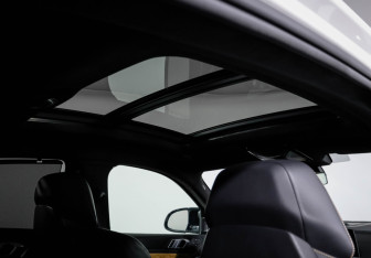 Подержанный автомобиль BMW X6 2021 года (18 фото)