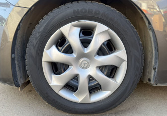Подержанный автомобиль Mazda 3 Hatchback 2013 года (9 фото)