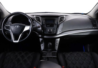 Подержанный автомобиль Hyundai i40 Sedan 2015 года (6 фото)