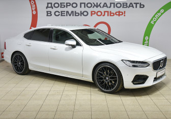 Подержанный автомобиль Volvo S90 2018 года (3 фото)