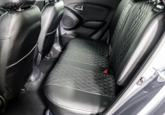 Подержанный автомобиль Hyundai ix35 2015 года (9 фото)