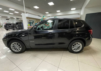 Подержанный автомобиль BMW X3 2011 года (7 фото)