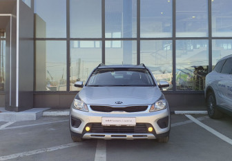 Подержанный автомобиль Kia Rio Hatchback 2018 года (2 фото)