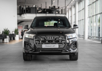 Новый Audi Q7 2025 (2 фото)