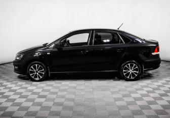 Подержанный автомобиль Volkswagen Polo Sedan 2016 года (8 фото)