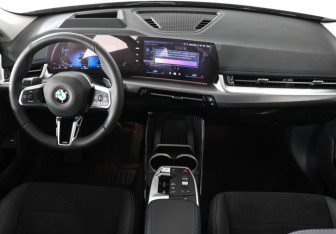 Новый BMW X1 2025 (11 фото)