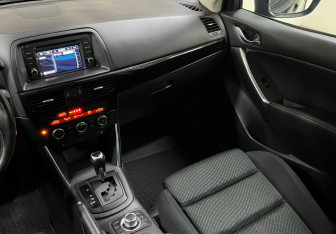 Подержанный автомобиль Mazda CX-5 2012 года (12 фото)