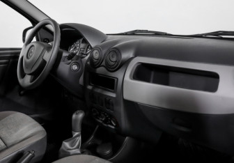 Новый Renault Logan Sedan 2013 (9 фото)