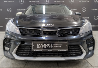 Подержанный автомобиль Kia Rio Hatchback 2021 года (2 фото)