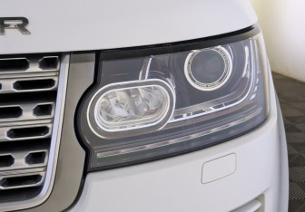 Подержанный автомобиль Land Rover Range Rover 2015 года (12 фото)