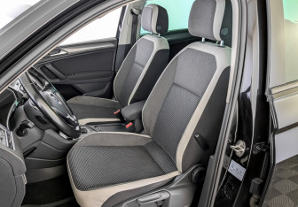 Подержанный автомобиль Volkswagen Tiguan 2019 года (20 фото)