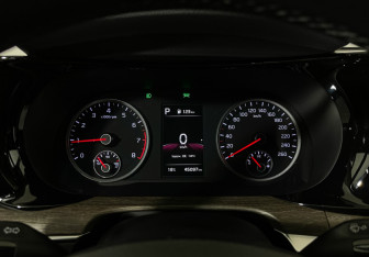 Подержанный автомобиль Kia K5 2021 года (11 фото)