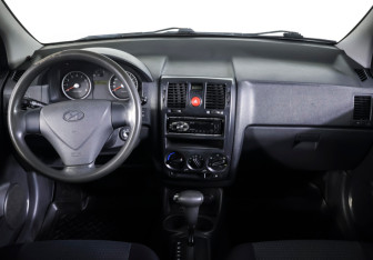 Подержанный автомобиль Hyundai Getz 2008 года (12 фото)