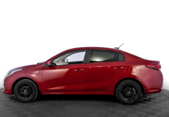 Подержанный автомобиль Kia Rio Sedan 2020 года (8 фото)
