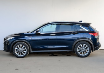 Подержанный автомобиль Infiniti QX50 2021 года (8 фото)