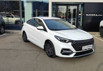 Подержанный автомобиль Omoda S5 2024 года (3 фото)