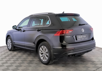 Подержанный автомобиль Volkswagen Tiguan 2018 года (7 фото)