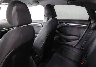 Подержанный автомобиль Audi A3 Sedan 2018 года (12 фото)