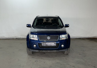 Подержанный автомобиль Suzuki Grand Vitara 2010 года (2 фото)
