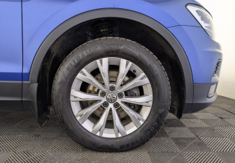 Подержанный автомобиль Volkswagen Tiguan 2020 года (12 фото)