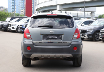 Подержанный автомобиль Opel Antara 2013 года (6 фото)