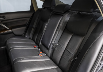 Подержанный автомобиль Nissan Teana 2011 года (16 фото)