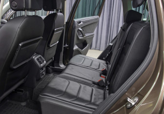 Подержанный автомобиль Volkswagen Tiguan 2017 года (12 фото)