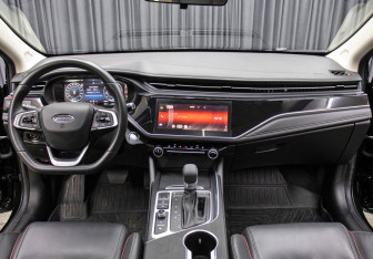 Подержанный автомобиль Omoda S5 2023 года (14 фото)