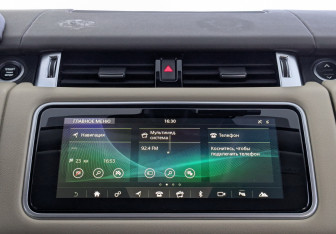 Подержанный автомобиль Land Rover Range Rover Sport 2018 года (15 фото)