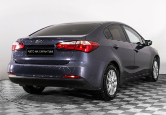 Подержанный автомобиль Kia Cerato Sedan 2014 года (4 фото)