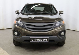 Подержанный автомобиль Kia Sorento 2009 года (2 фото)