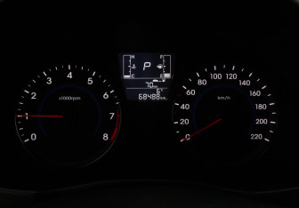 Подержанный автомобиль Hyundai Solaris Sedan 2015 года (12 фото)