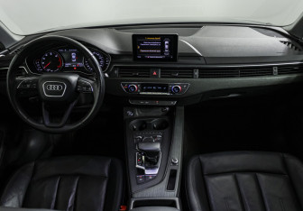 Подержанный автомобиль Audi A4 Sedan 2018 года (12 фото)