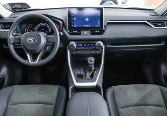 Новый Toyota RAV4 2025 (19 фото)