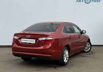 Подержанный автомобиль Chery Arrizo 7 2014 года (5 фото)