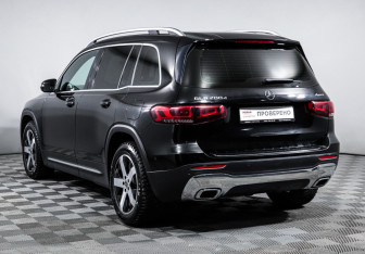 Подержанный автомобиль Mercedes-Benz GLB 2020 года (7 фото)