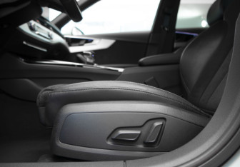 Подержанный автомобиль Audi A4 Sedan 2021 года (27 фото)