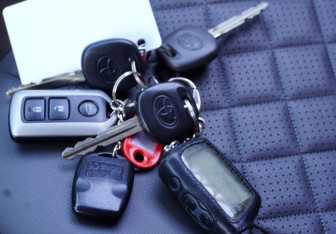 Подержанный автомобиль Toyota Land Cruiser Prado 2015 года (11 фото)