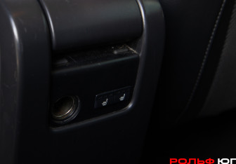 Подержанный автомобиль Volvo XC60 2012 года (16 фото)