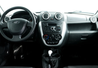 Подержанный автомобиль LADA (ВАЗ) Granta Sedan 2016 года (8 фото)