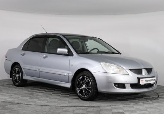 Подержанный автомобиль Mitsubishi Lancer Sedan 2005 года (2 фото)