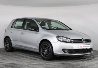 Подержанный автомобиль Volkswagen Golf Hatchback 2011 года (2 фото)
