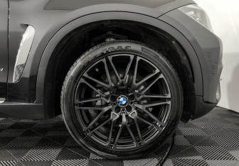 Подержанный автомобиль BMW X6 2017 года (7 фото)